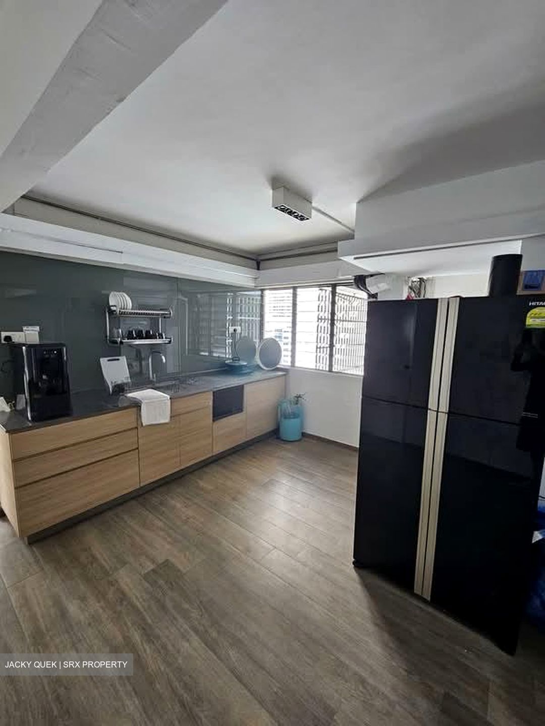 Lucky Plaza (D9), Apartment #587221861